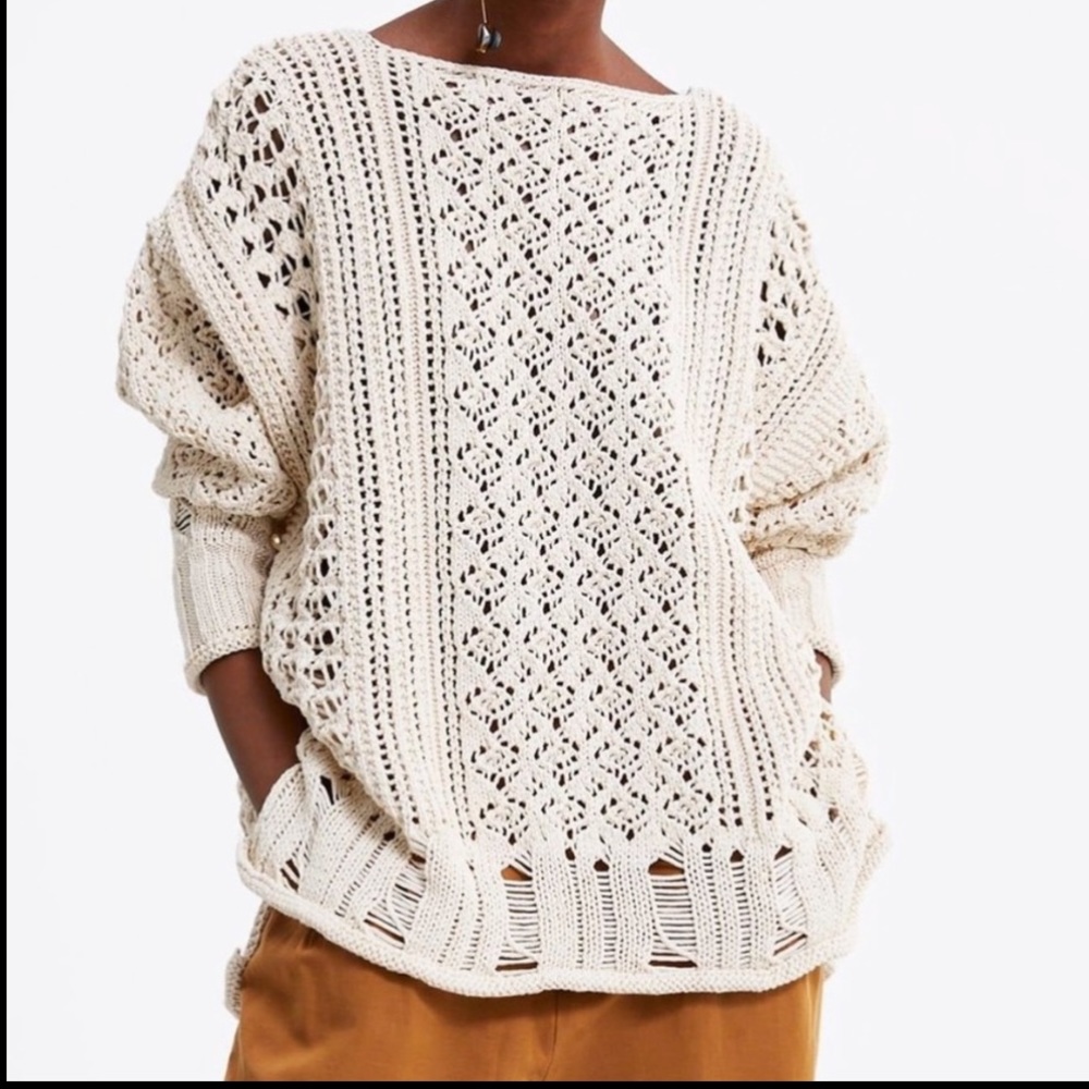 Zara Cream Textured Knit Oversized Sweater size Small